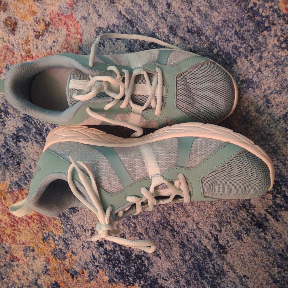 Vionic size 8